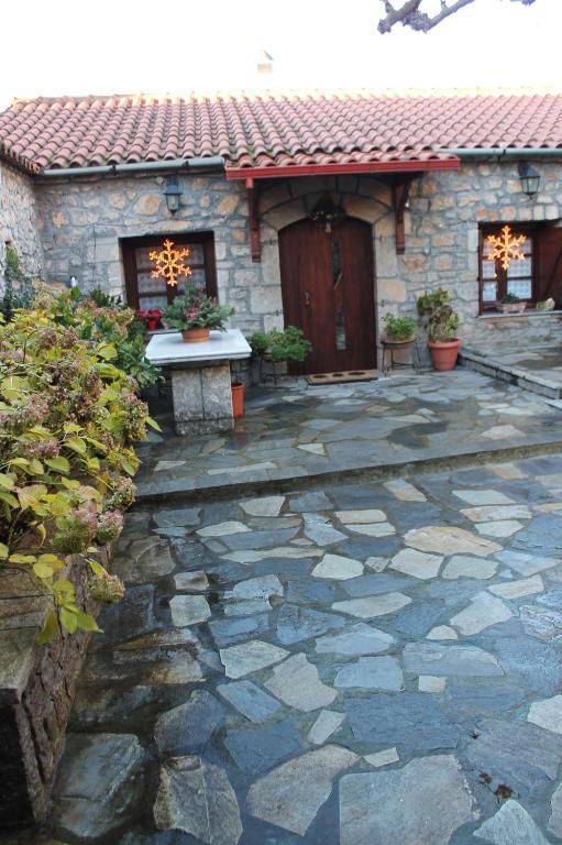 Guesthouse Karahalios Polydrossos Exteriér fotografie